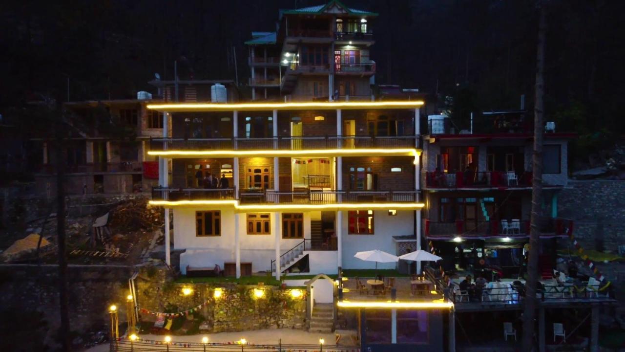 Wabi Sabi Riverside Hostel Касоль Екстер'єр фото