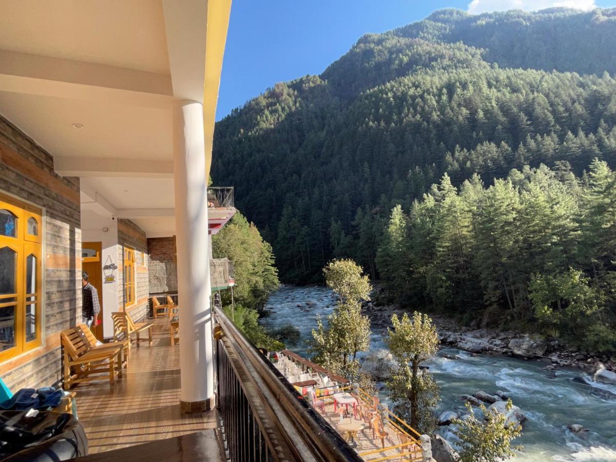 Wabi Sabi Riverside Hostel Касоль Екстер'єр фото