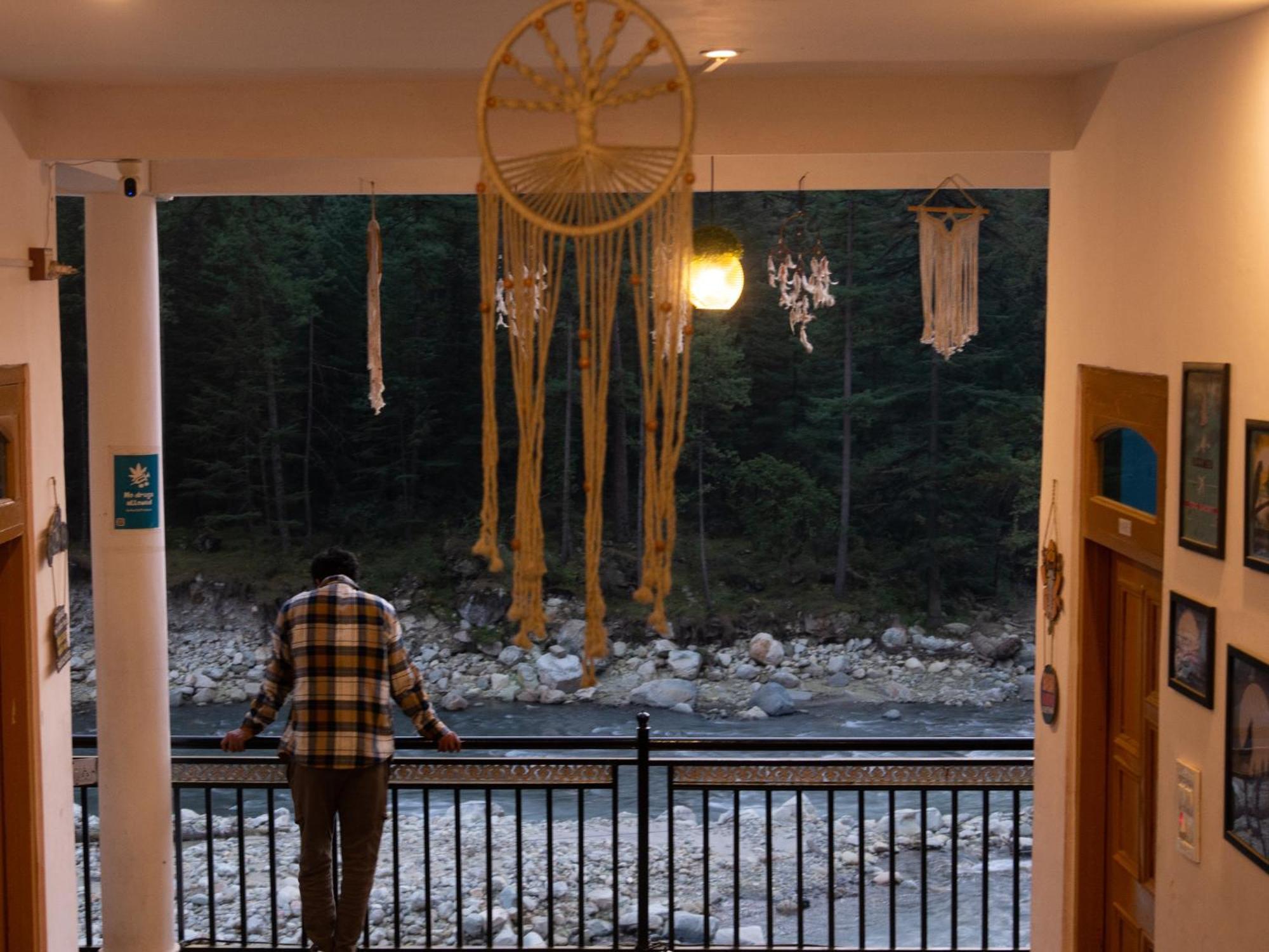 Wabi Sabi Riverside Hostel Касоль Екстер'єр фото